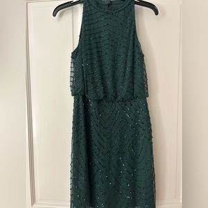 Adrianna Papell Beaded Halter sleeveless cocktail dress 💚